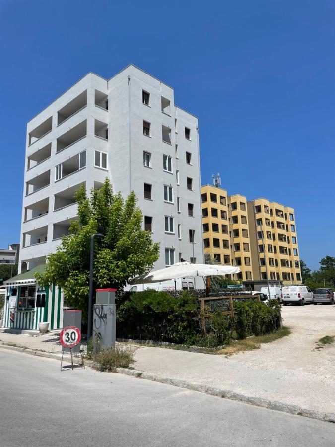 Al Mare Apartment Lido Adriano Exterior photo